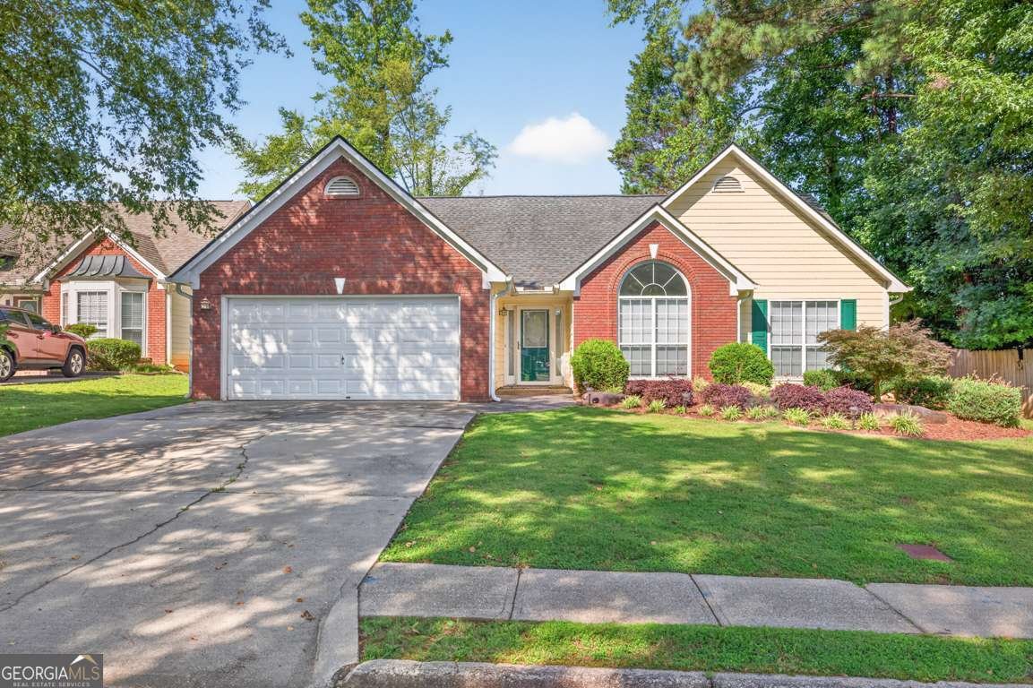 490 Sunnyside Drive Lawrenceville - main photo
