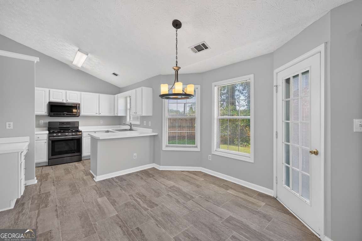 490 Sunnyside Drive Lawrenceville - Photo 11