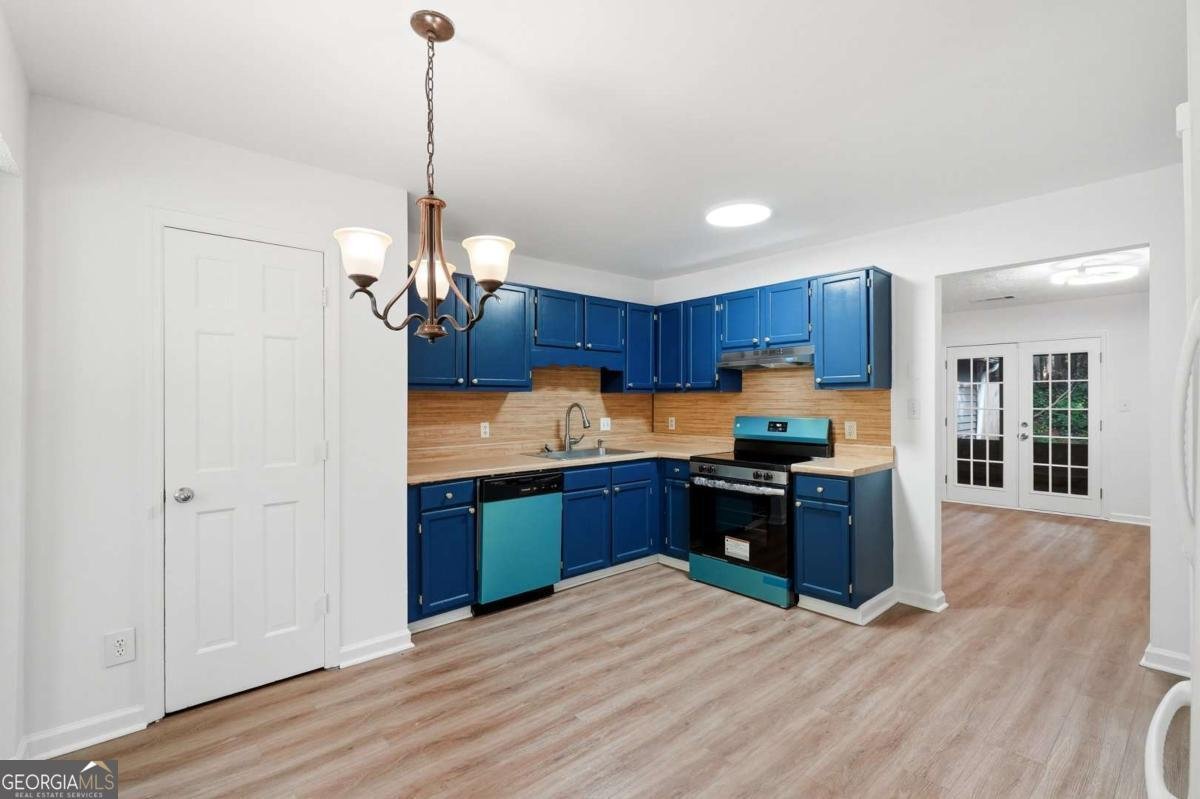 324 Farm Place Court Woodstock - Photo 6