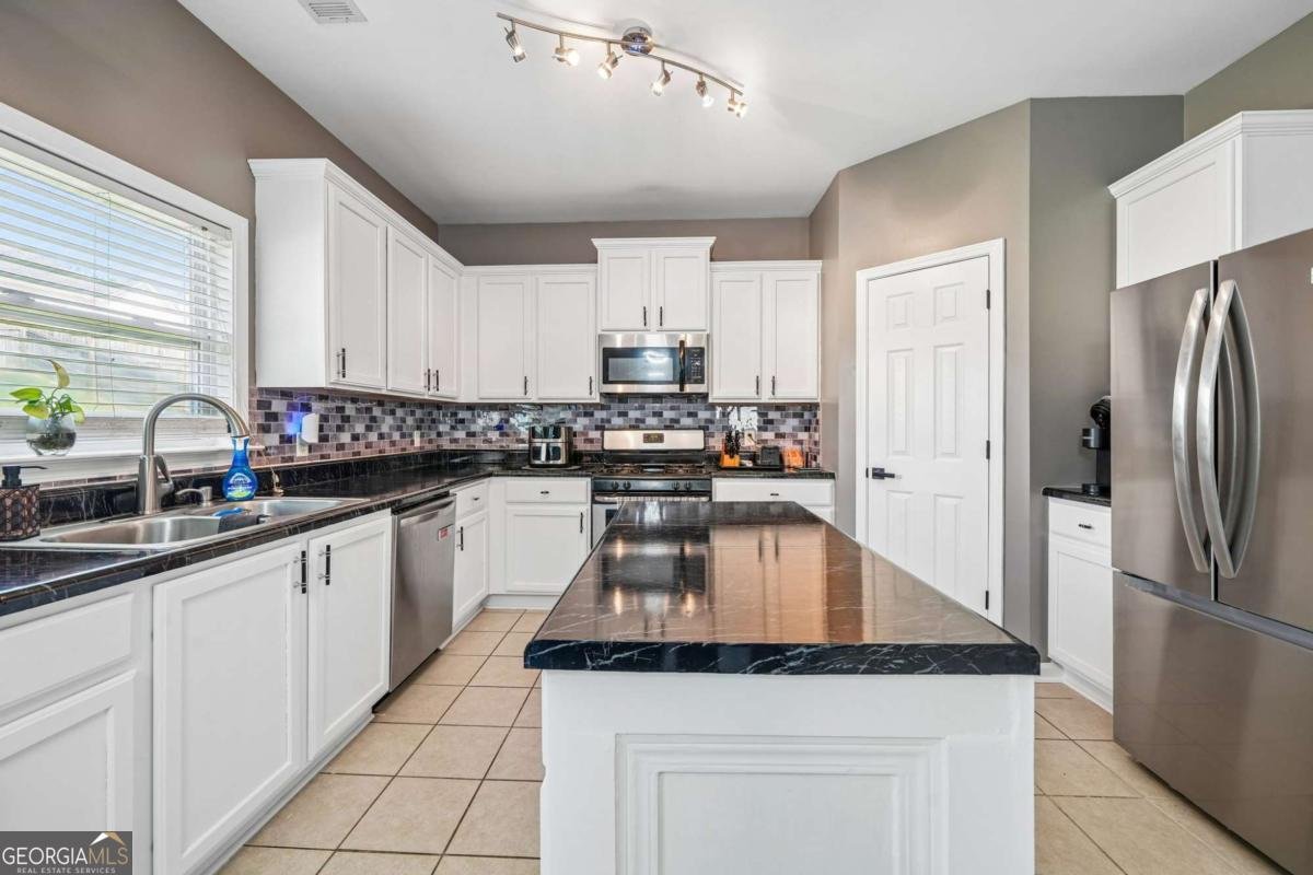 105 Sagebrush Trail Covington - Photo 7