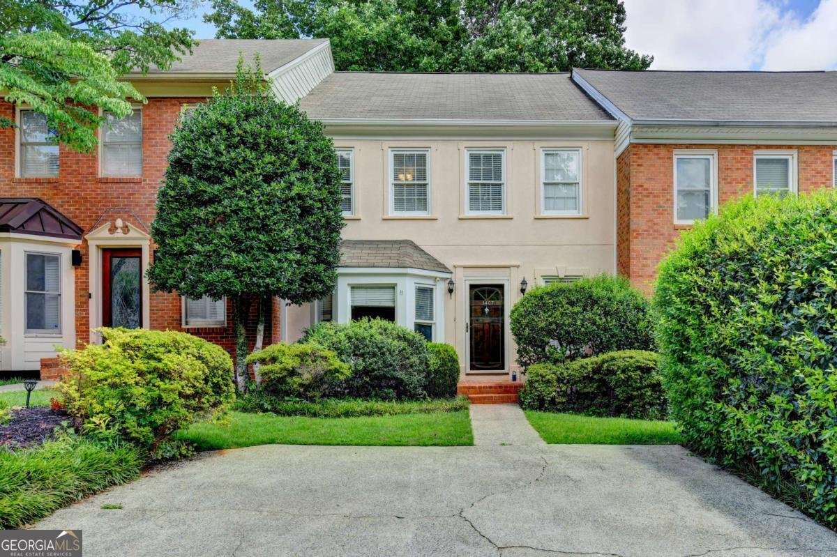1407 Old Virginia Court Marietta - main photo