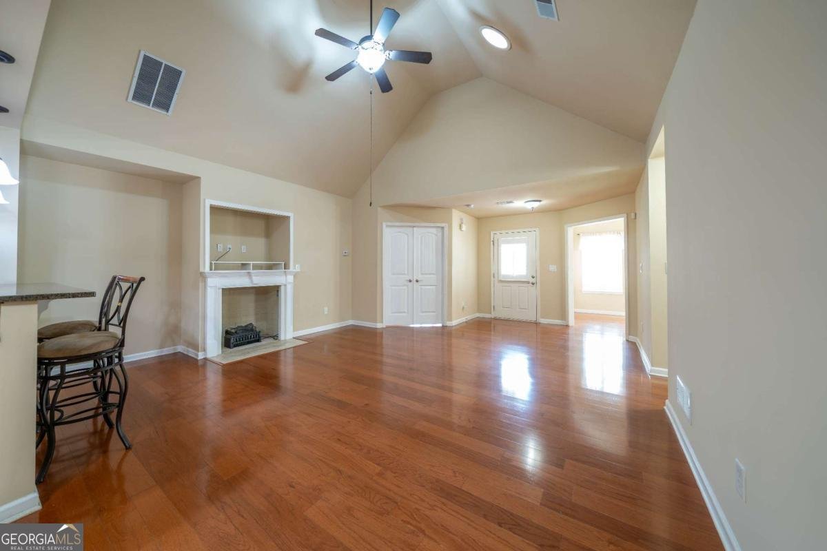 18 Mary Lane White - Photo 6