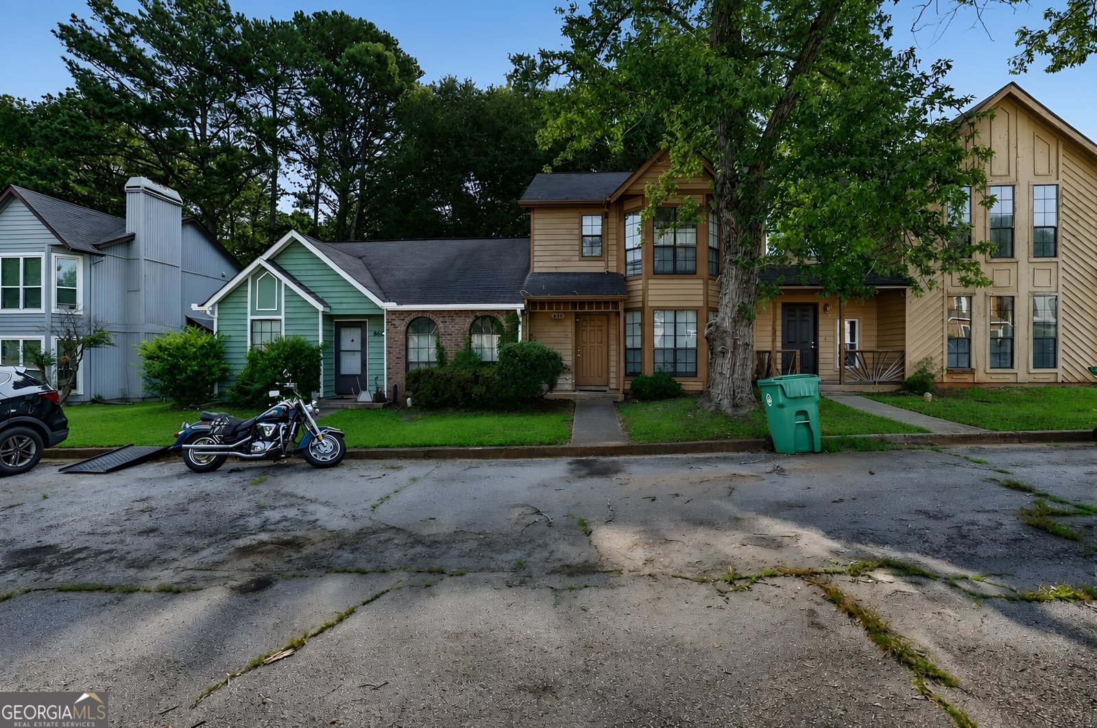 867 Heritage Oaks Drive Stone Mountain - main photo