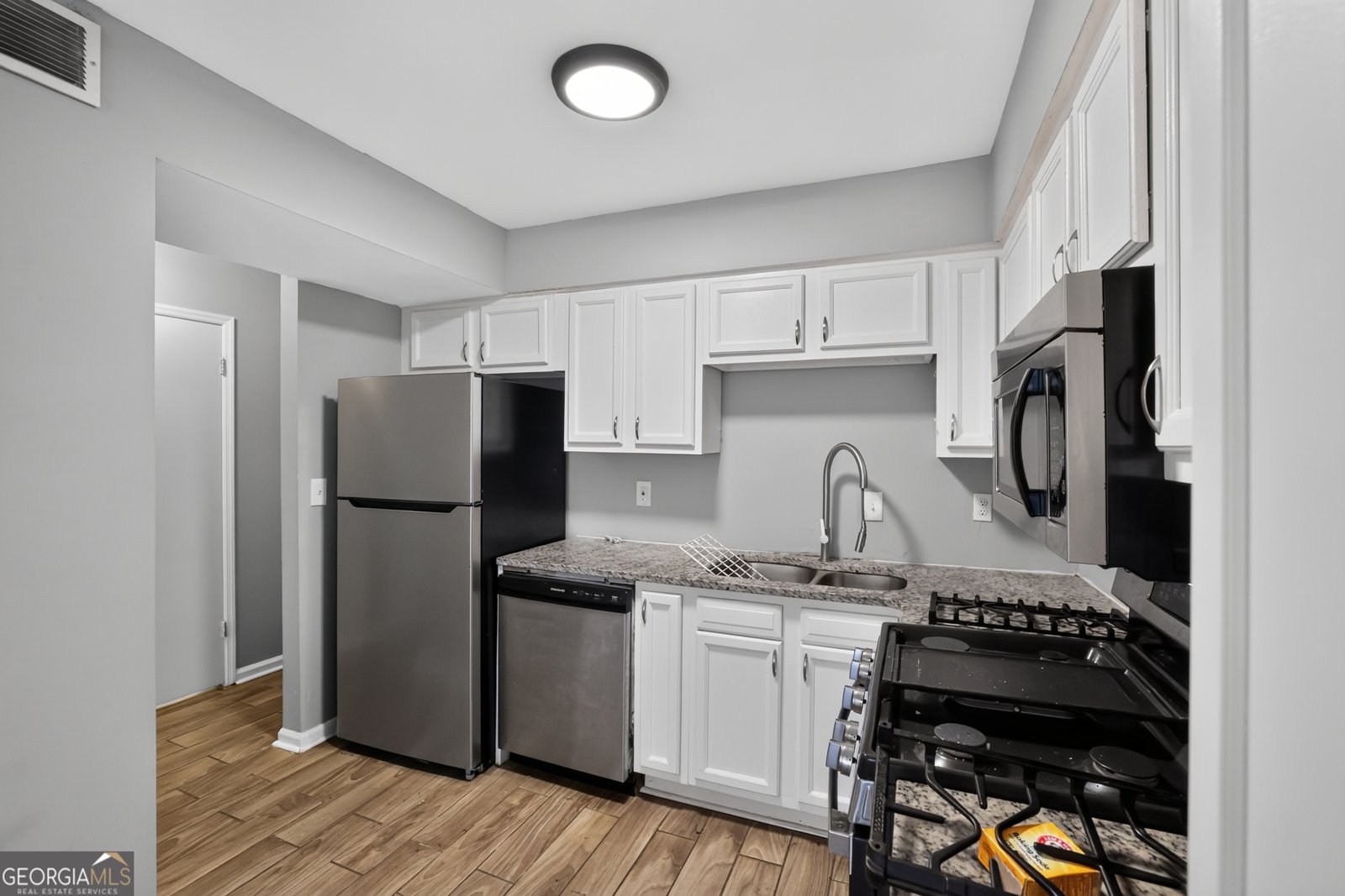 867 Heritage Oaks Drive Stone Mountain - Photo 10