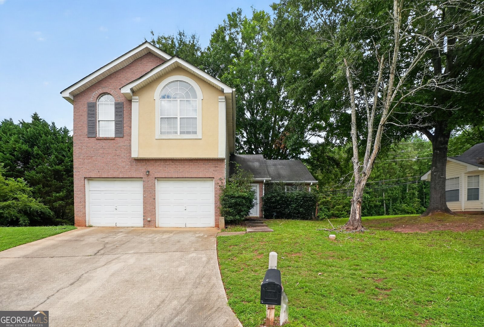 6138 Idlewood Manor Lithonia - main photo
