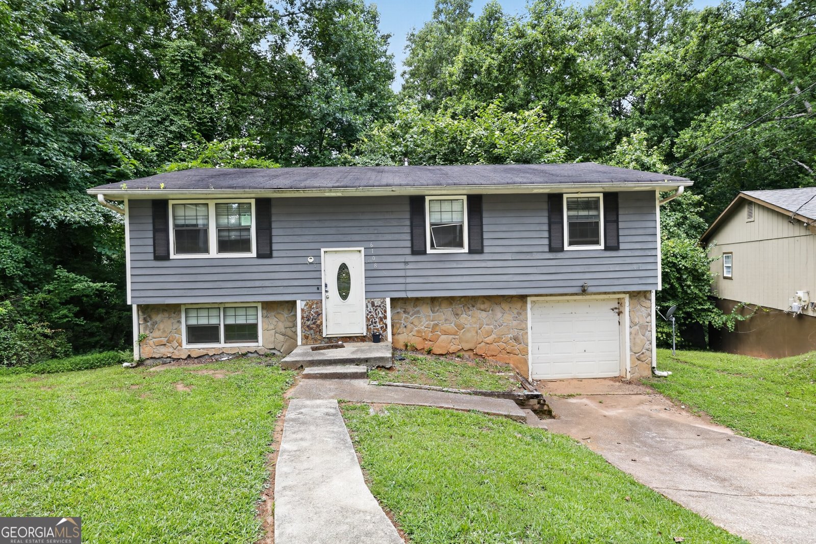 6108 Cherokee Valley Way Lithonia - main photo