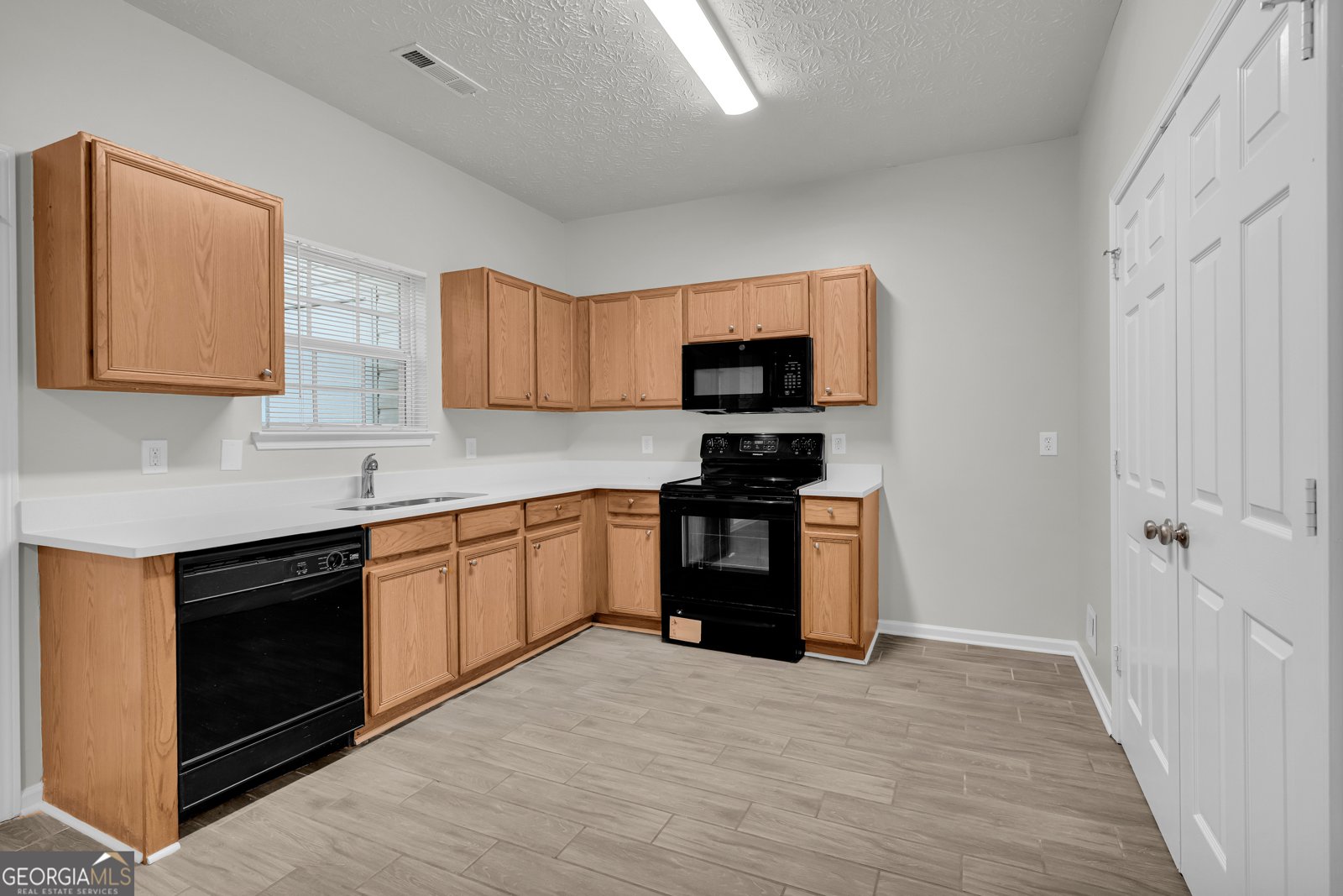 6114 Camden Forrest Drive Riverdale - Photo 8
