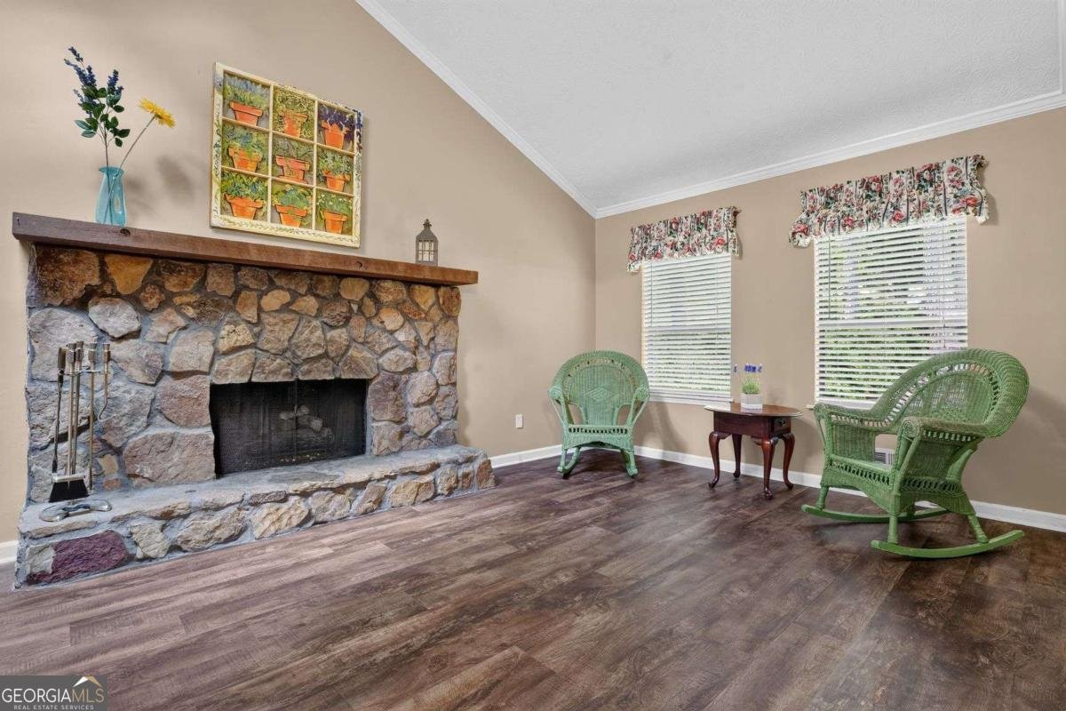 9640 Pine Thicket Way Roswell - Photo 11