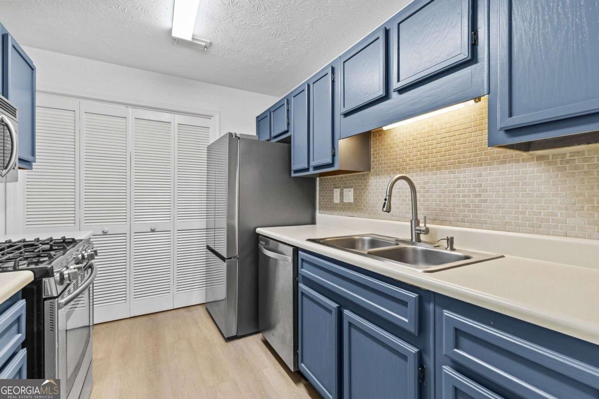 204 Berkeley Woods Drive Duluth - Photo 10