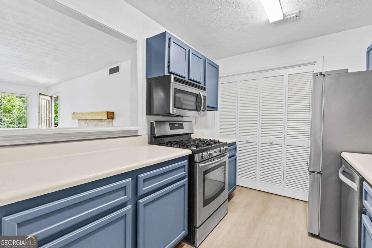 204 Berkeley Woods Drive Duluth - Photo 8