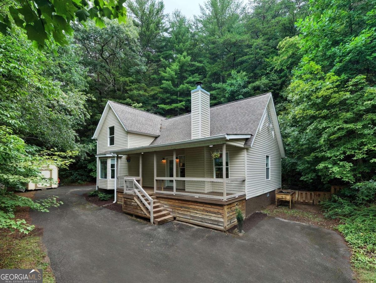 4107 Twiggs Drive Hiawassee - main photo