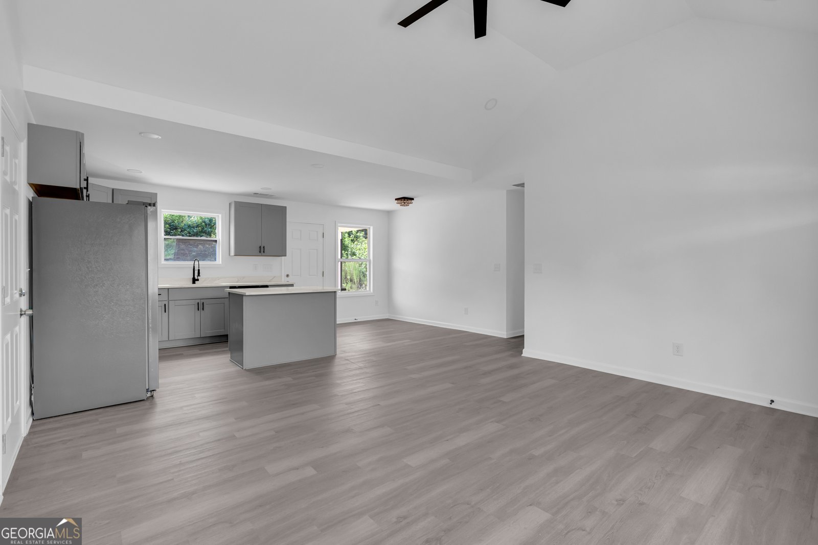 1084 West Adrian Circle Conyers - Photo 10