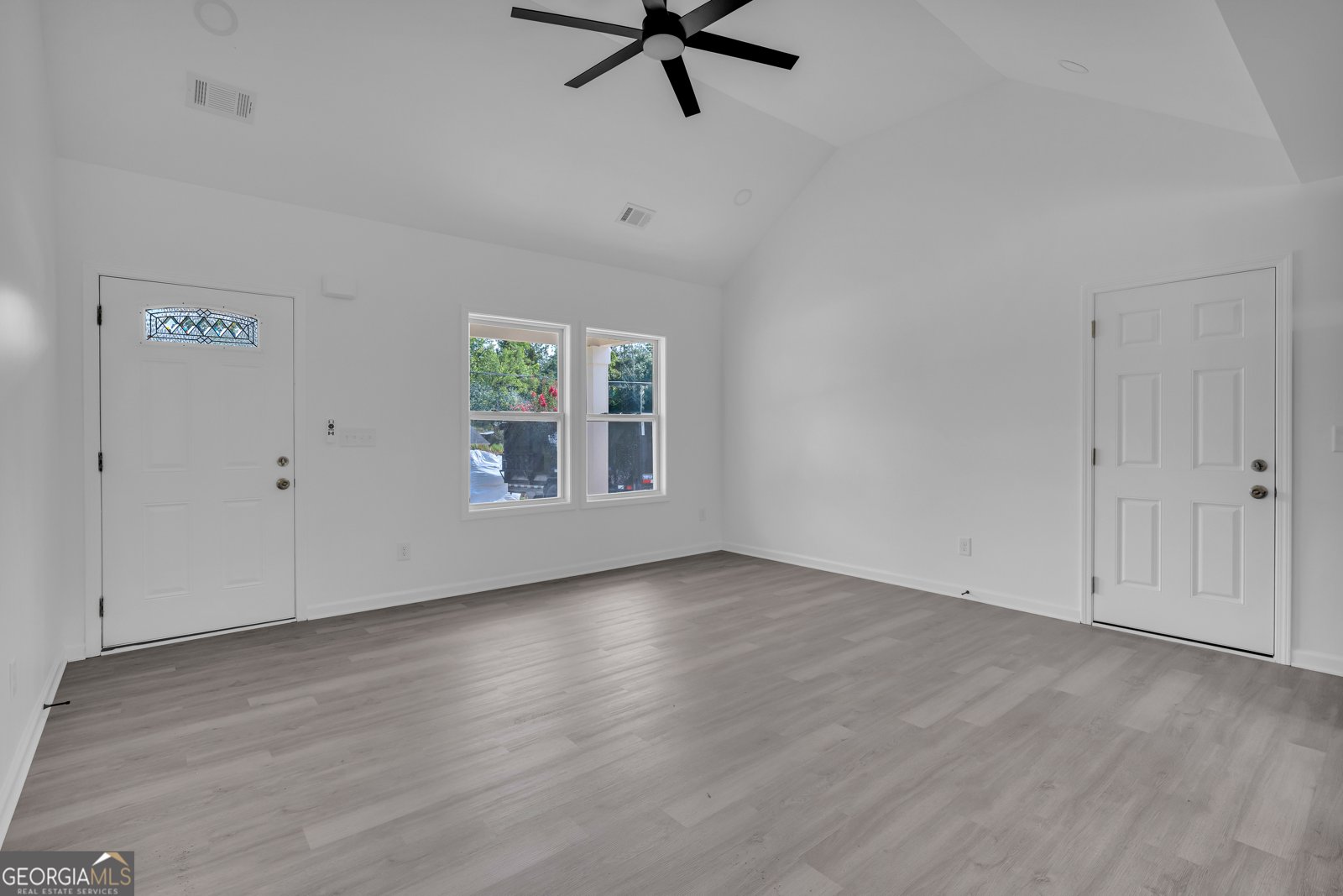 1084 West Adrian Circle Conyers - Photo 11