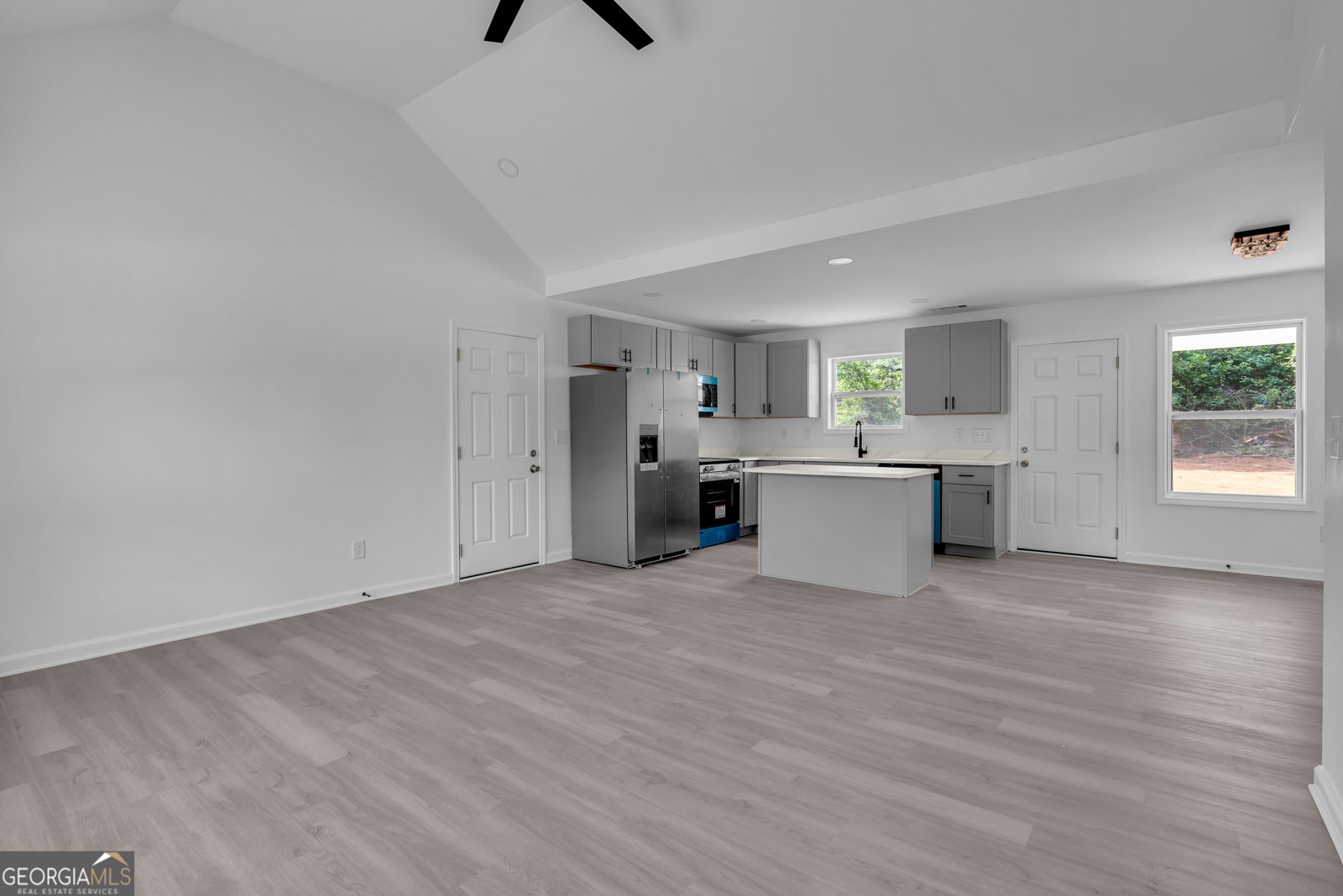 1084 West Adrian Circle Conyers - Photo 12