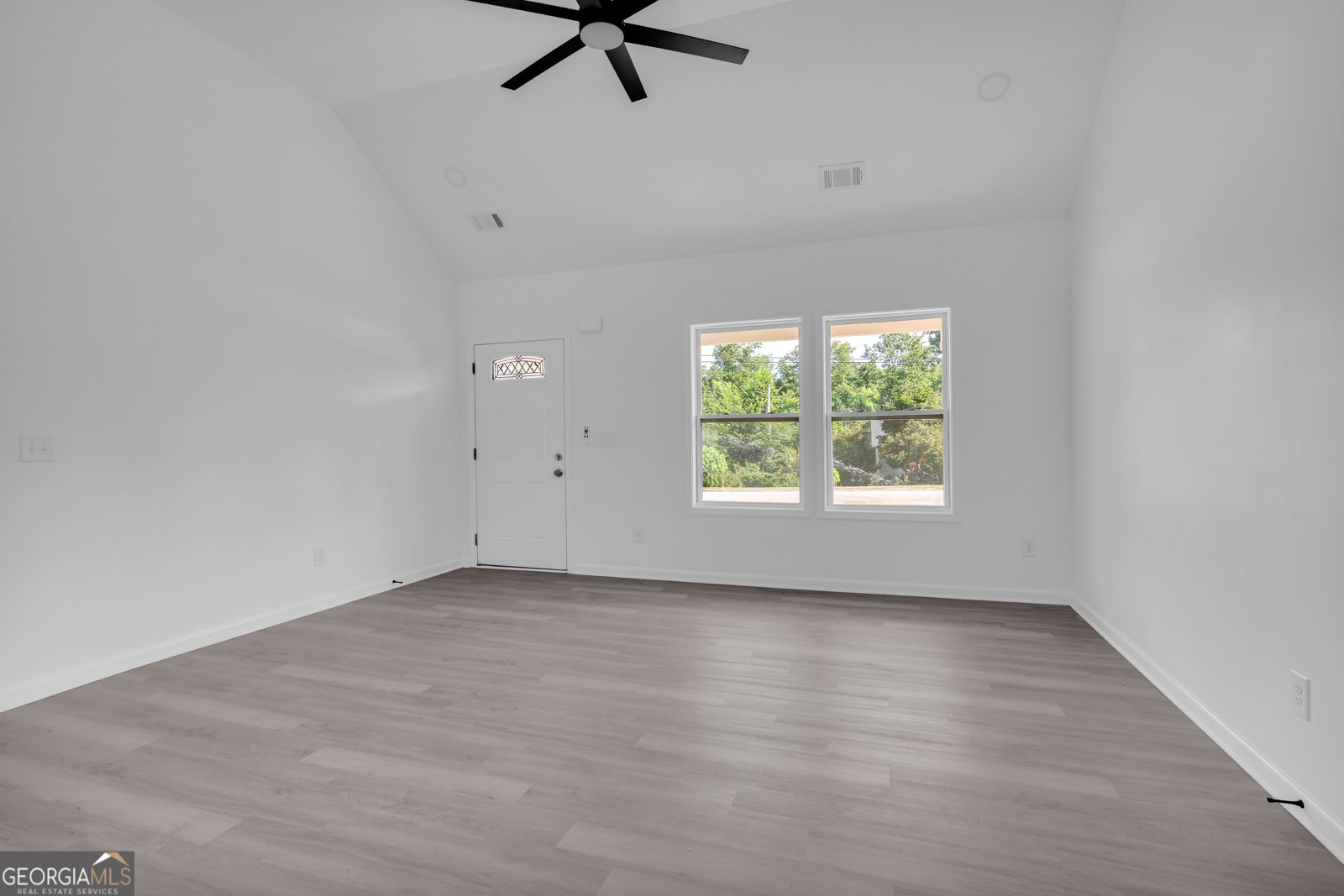 1084 West Adrian Circle Conyers - Photo 9