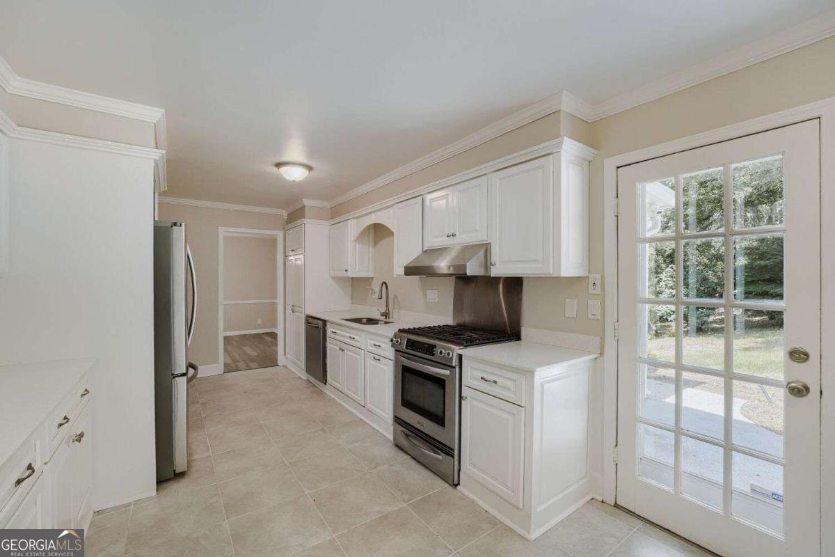 5717 Braddock Court Atlanta - Photo 10
