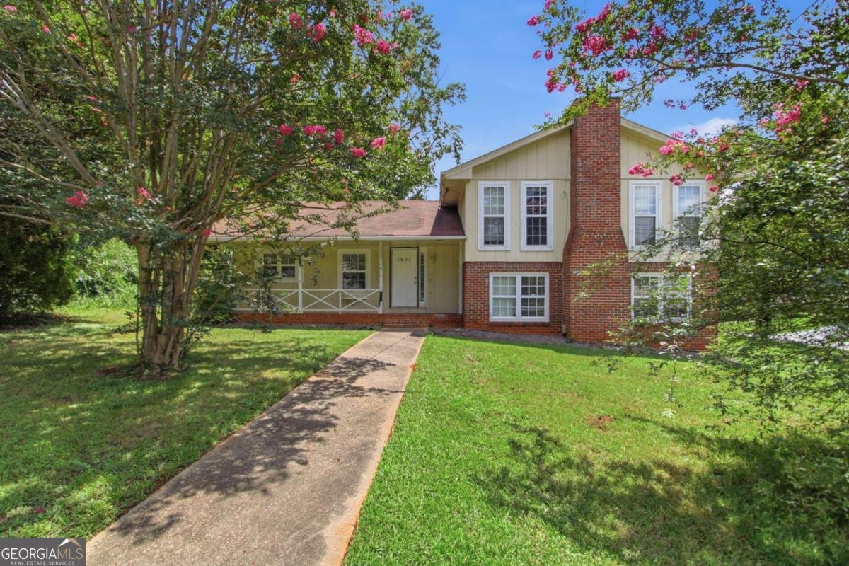 1614 Devon Court Stone Mountain - main photo
