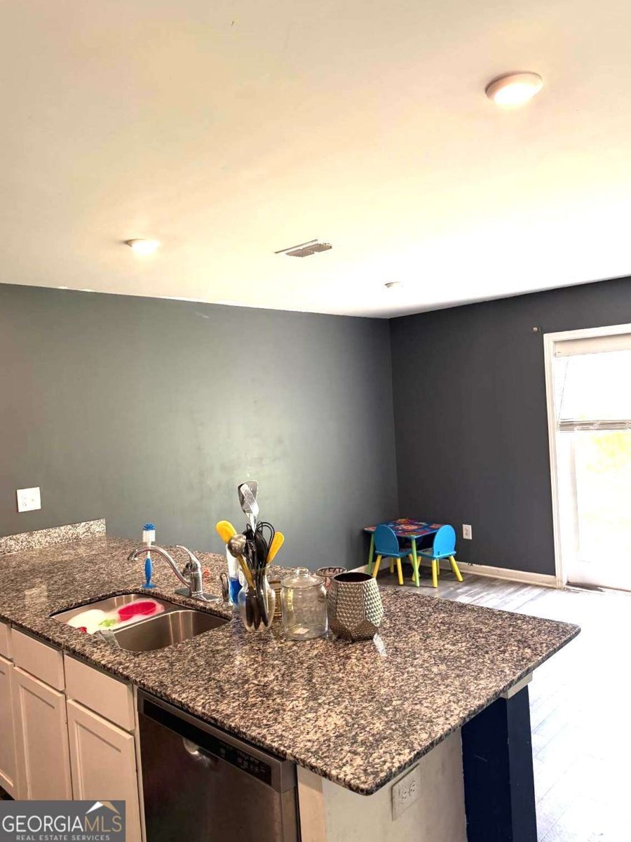 468 Hawthorn Trail Macon - Photo 7