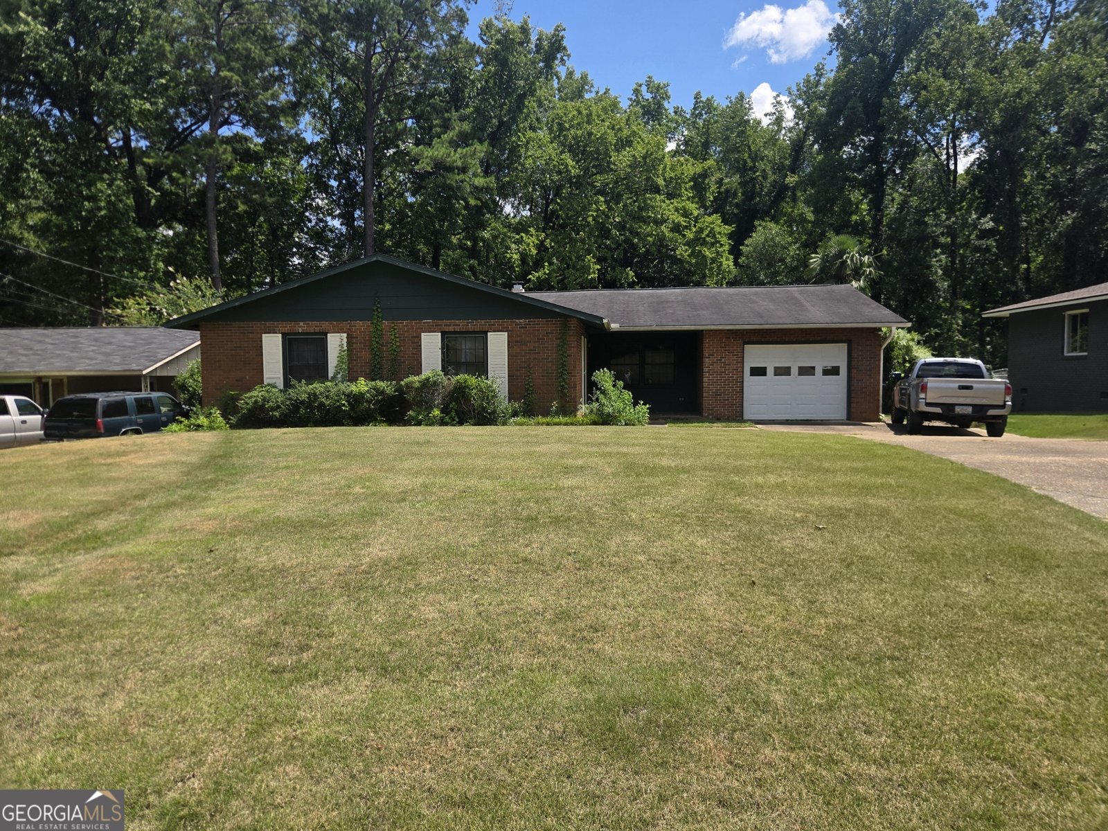 3950 Savannah Drive Columbus - main photo