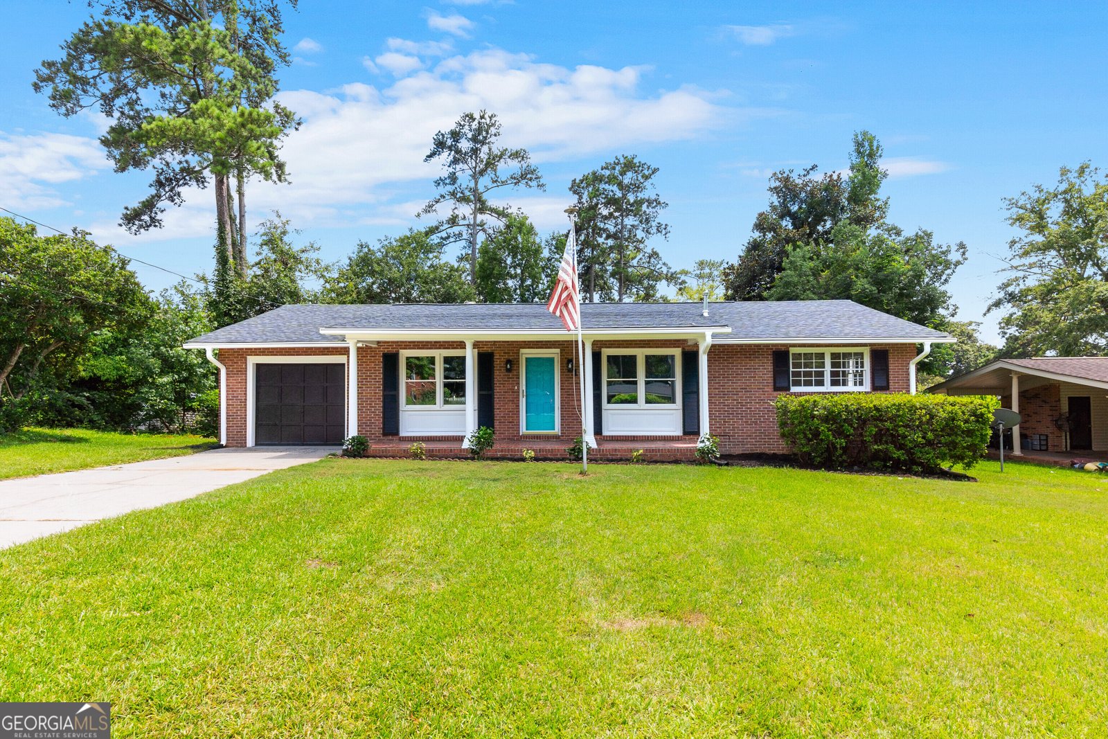 102 Hillridge Drive Warner Robins - main photo