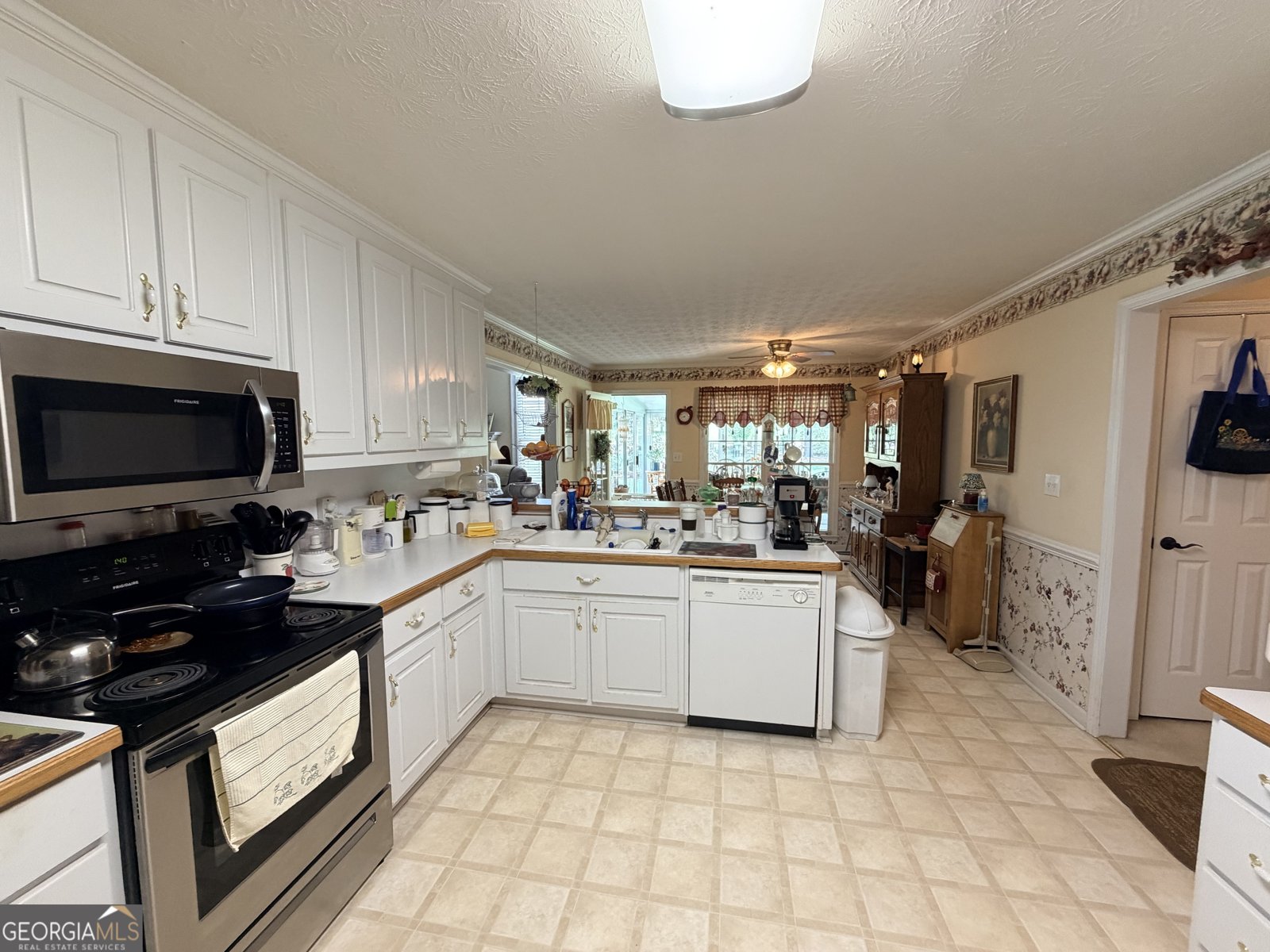 4090 Forest View Drive Conyers - Photo 11