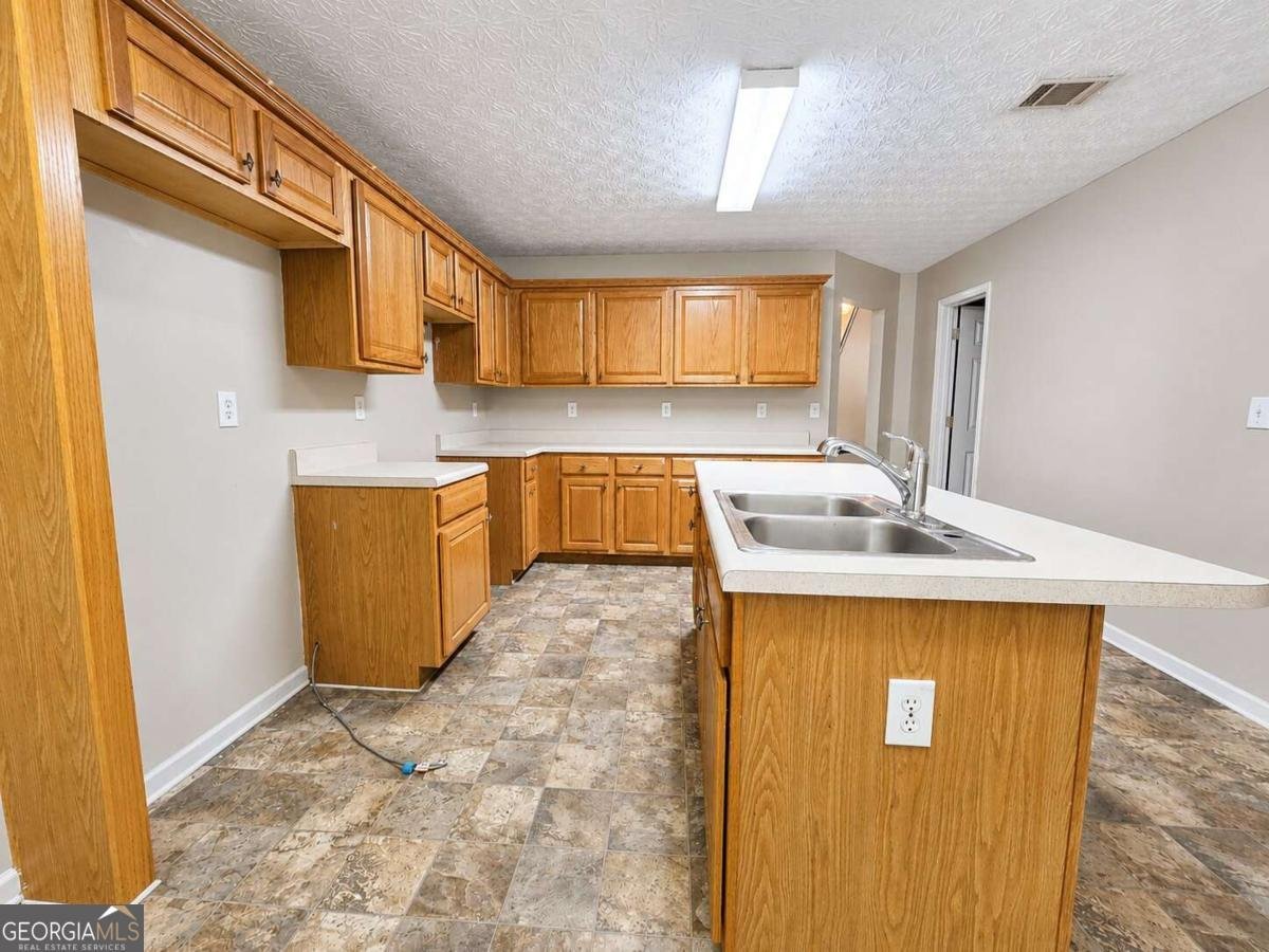 1456 Gates Circle Atlanta - Photo 8