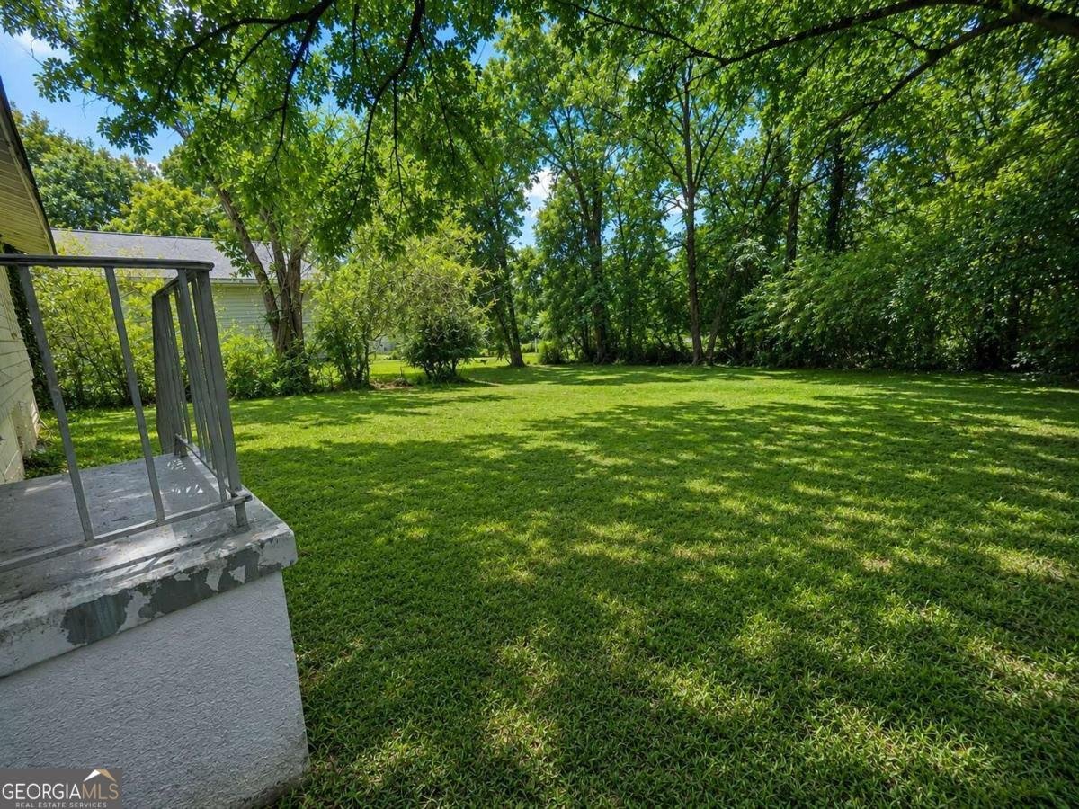 2235 Burroughs Avenue Atlanta - Photo 12