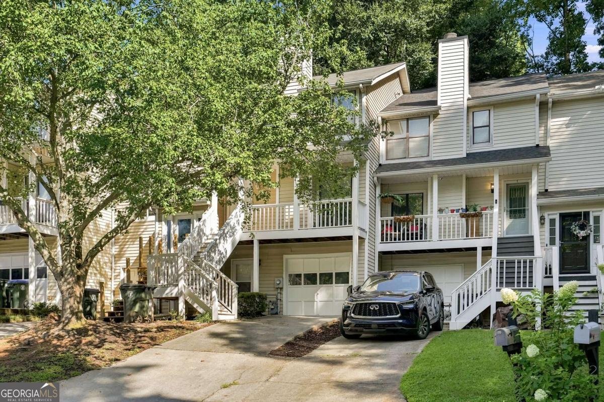 2226 Spring Walk Court Atlanta - main photo