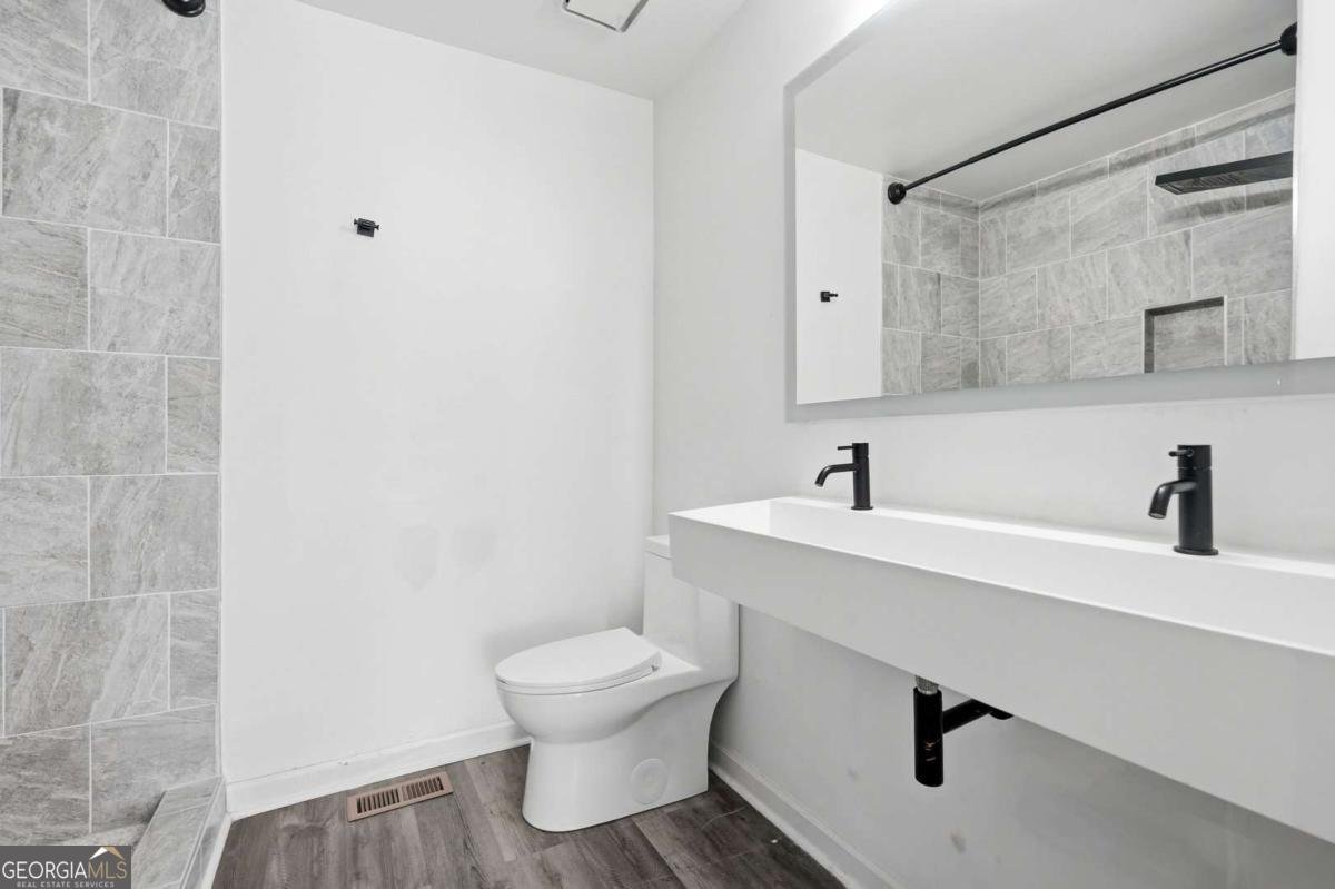 2226 Spring Walk Court Atlanta - Photo 15