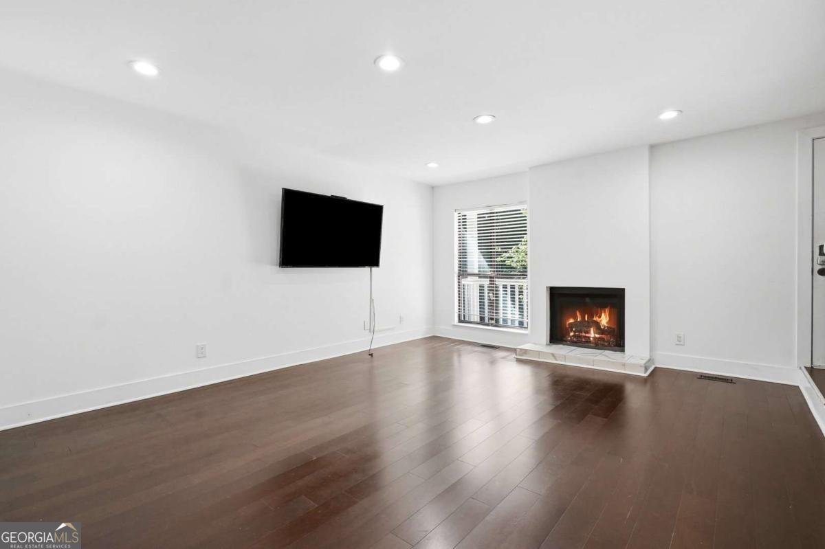 2226 Spring Walk Court Atlanta - Photo 8