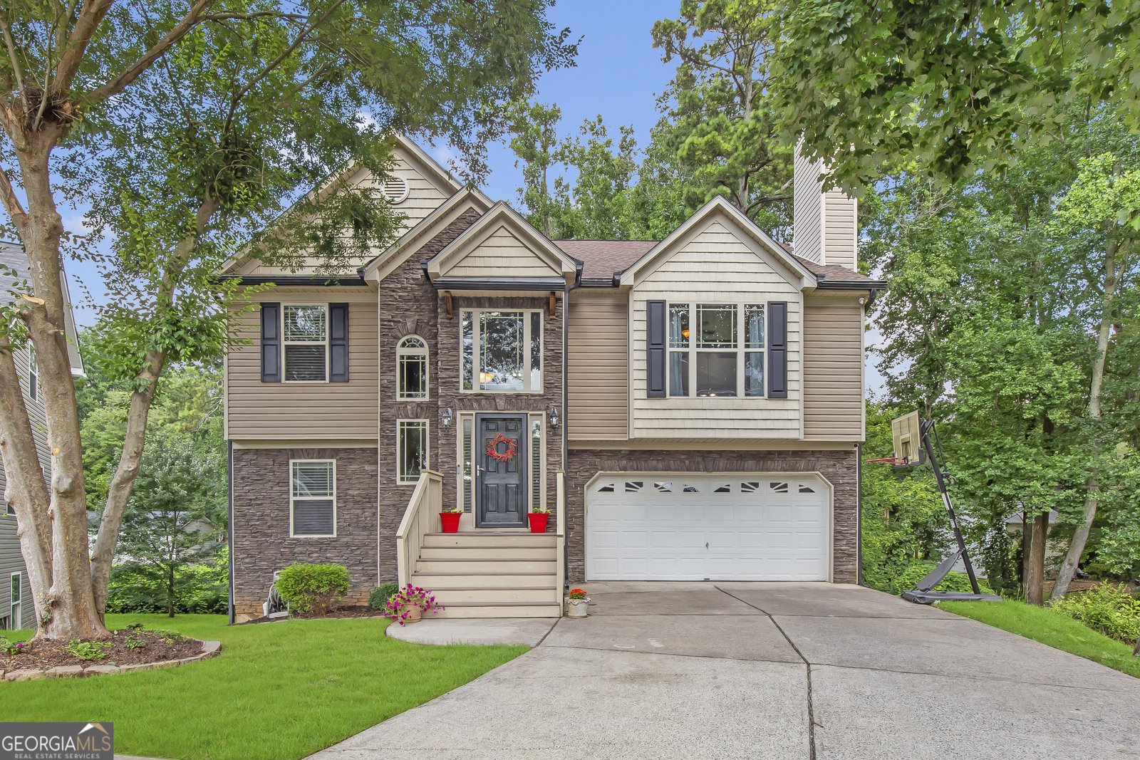 4307 Chads Park Drive Powder Springs - main photo