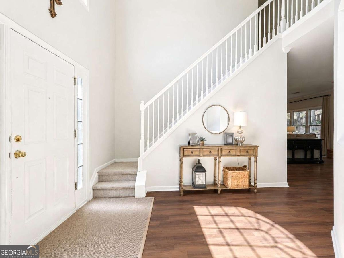 605 Silverberry Lane Sugar Hill - Photo 11