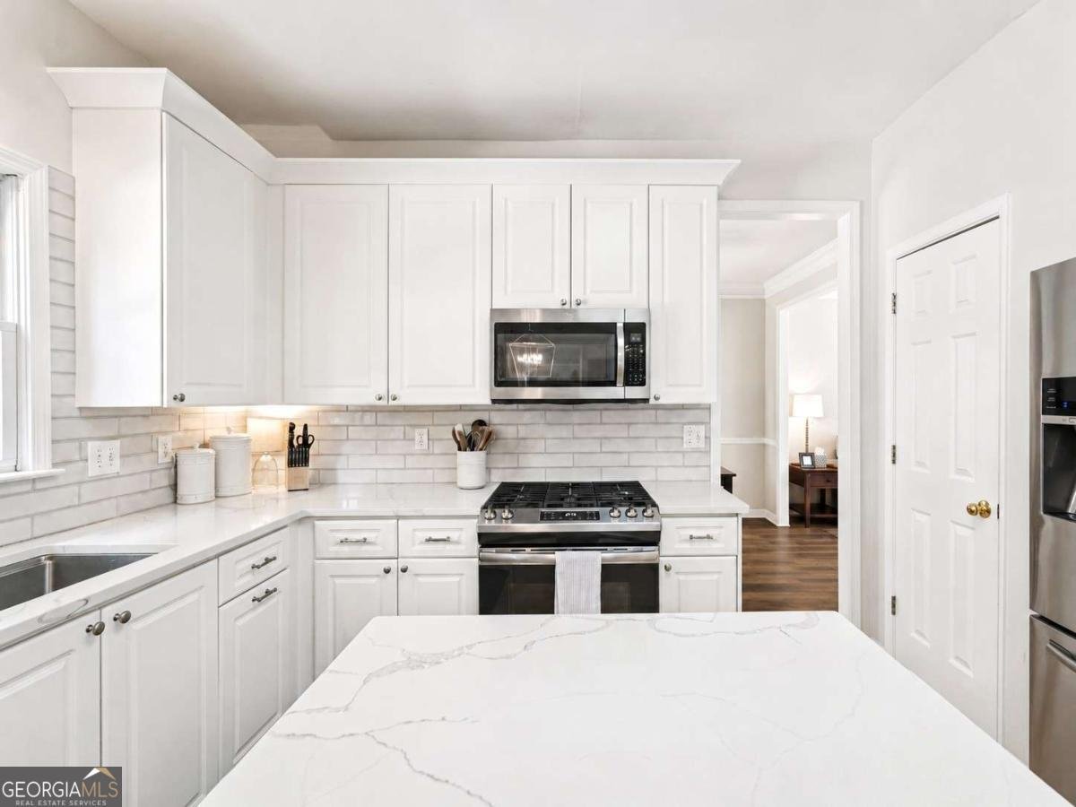 605 Silverberry Lane Sugar Hill - Photo 8