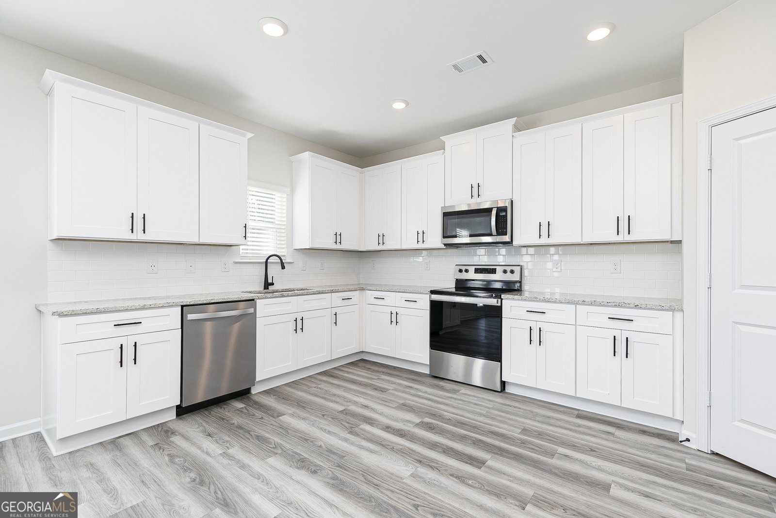 137 Howell Drive Villa Rica - Photo 11