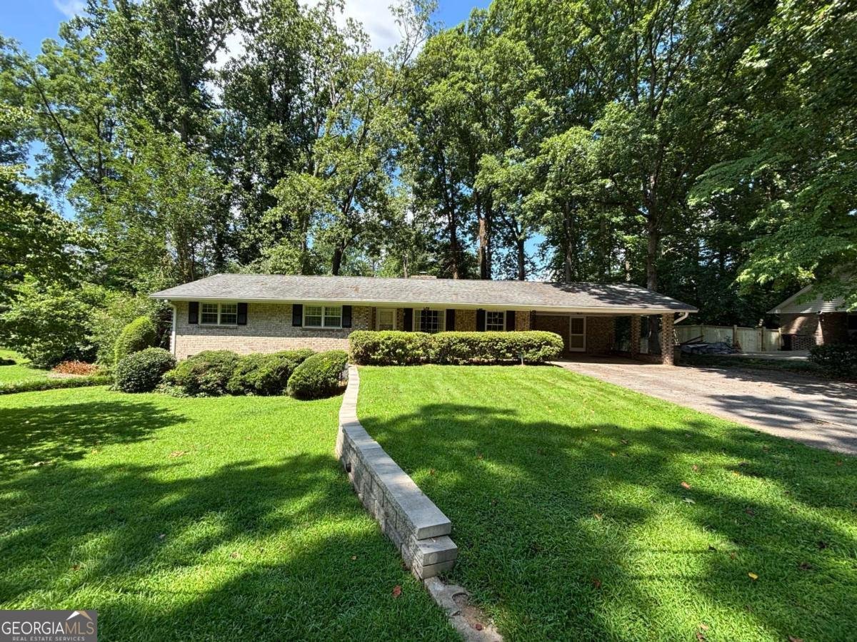 660 Grove Parkway Marietta - main photo