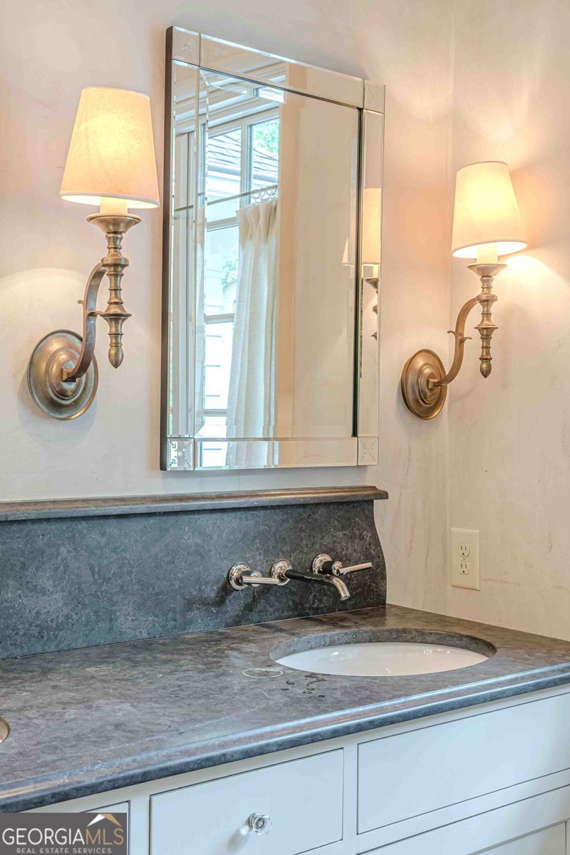 2583 Habersham Road Atlanta - Photo 36