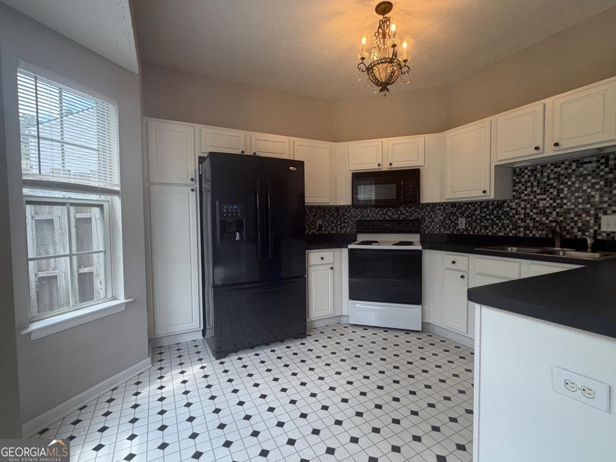 133 Benfield Circle Cartersville - Photo 13
