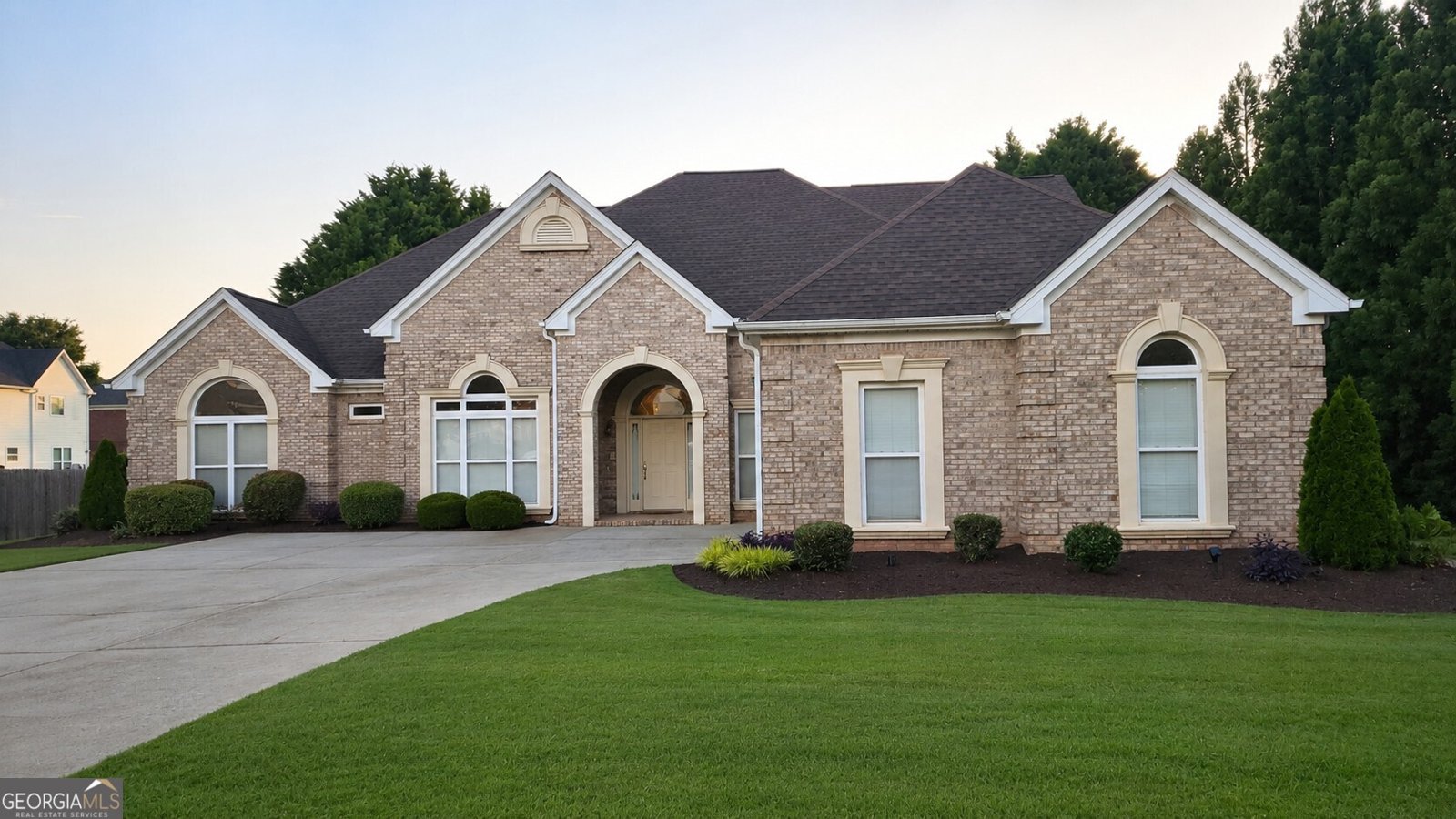 1086 Rowanshyre Circle Mcdonough - main photo