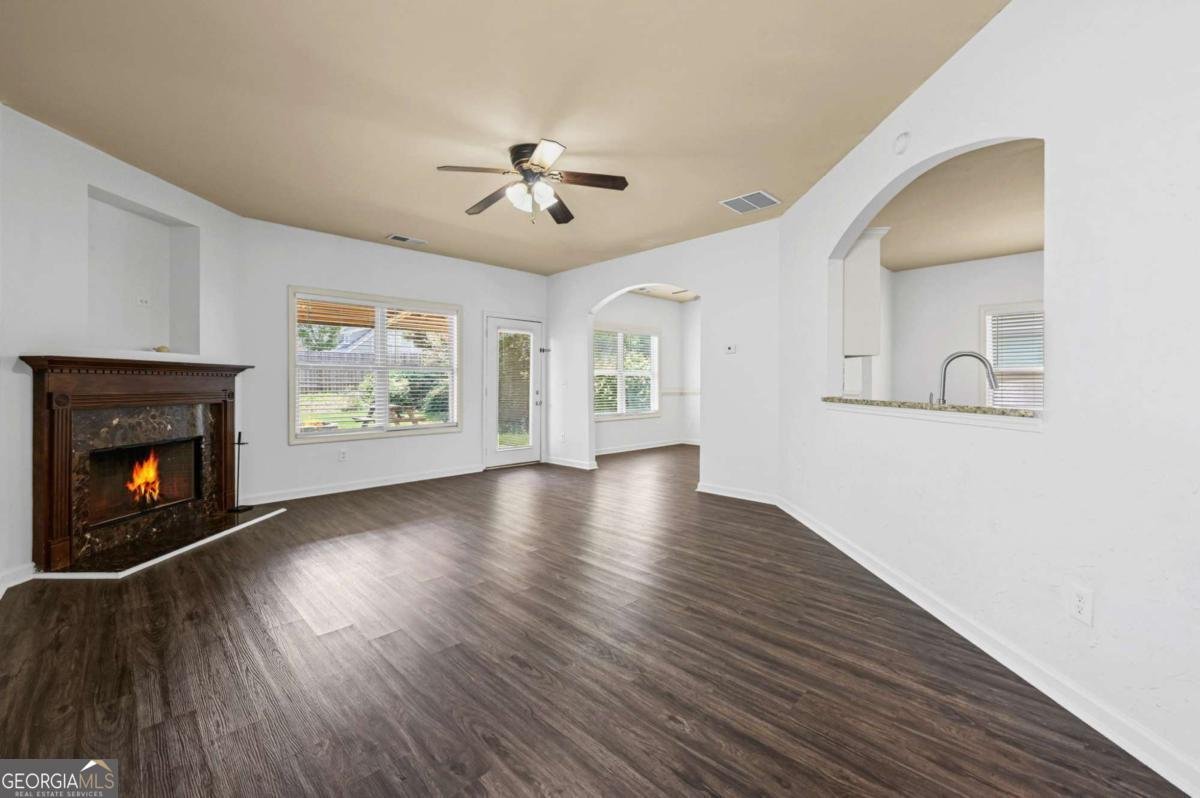 578 Hardy Water Drive Lawrenceville - Photo 6