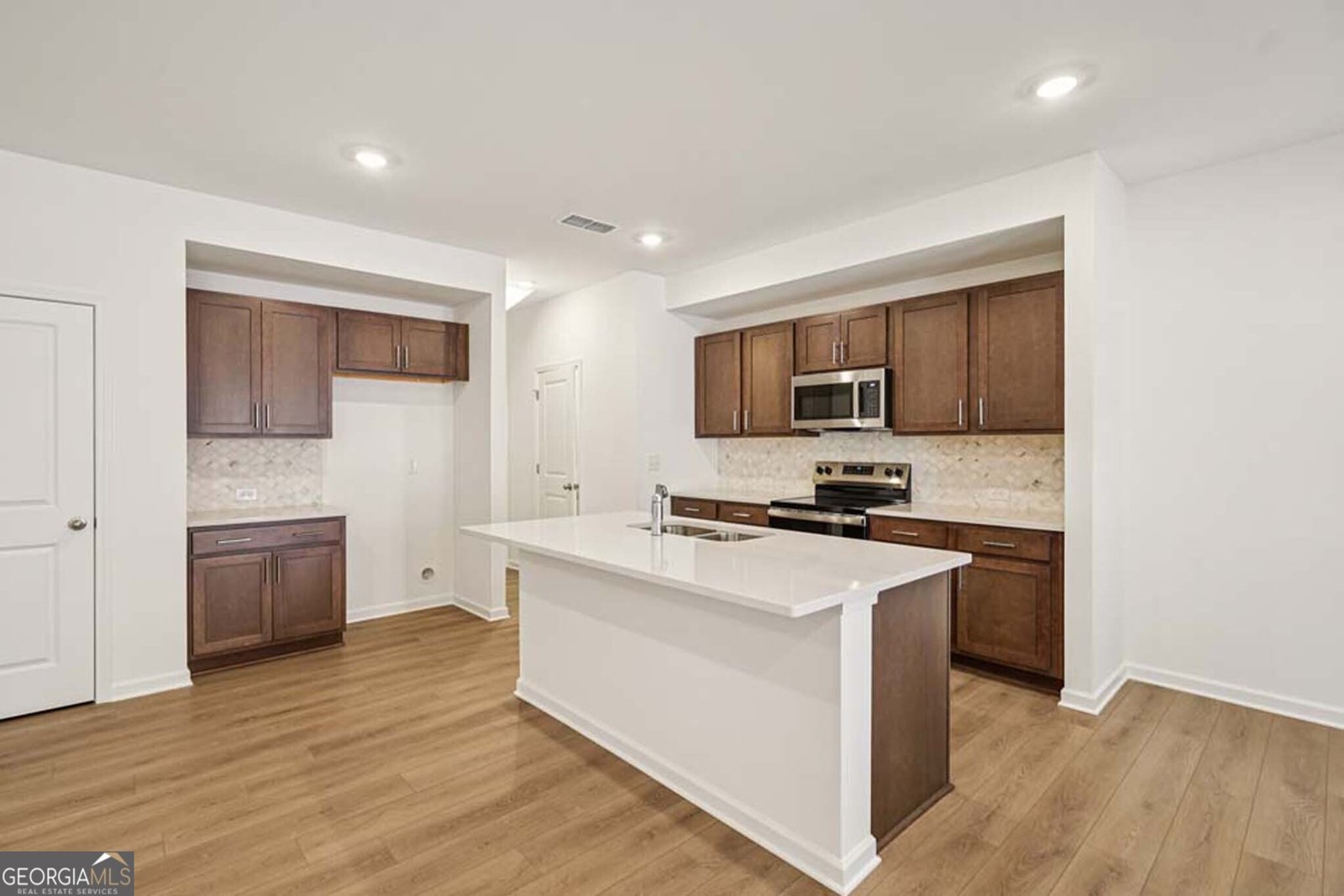 320 Dearborn Drive Cartersville - Photo 10
