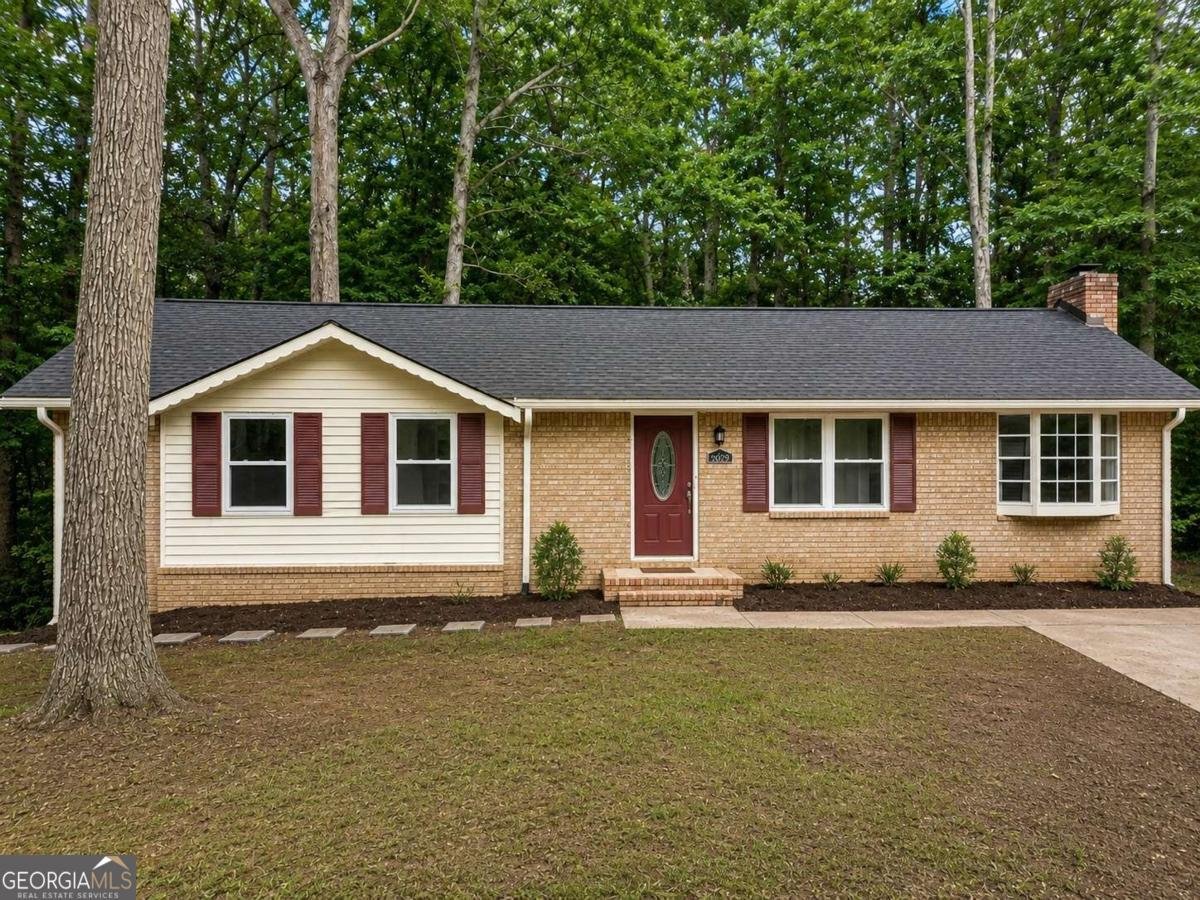 3229 Fern Valley Drive Marietta - main photo