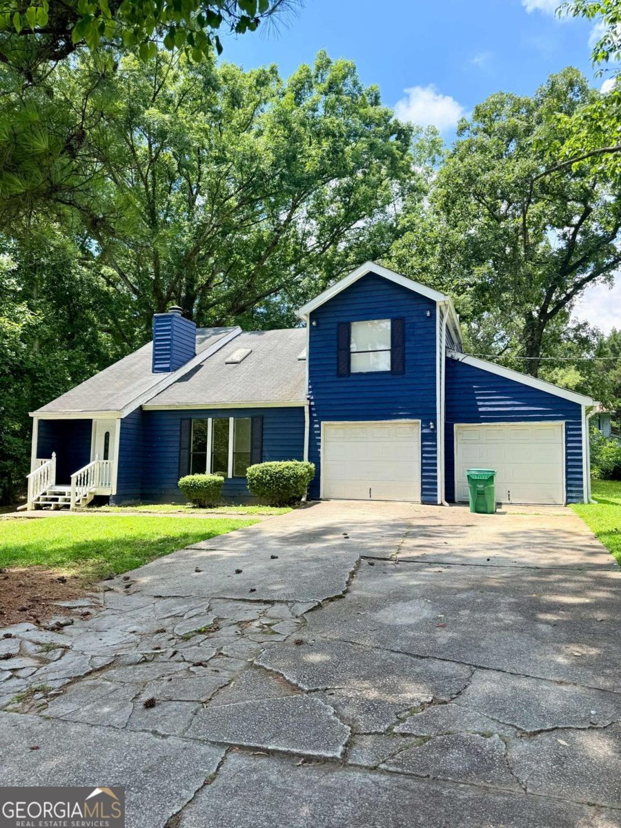 427 Chanterelle Drive Stone Mountain - main photo