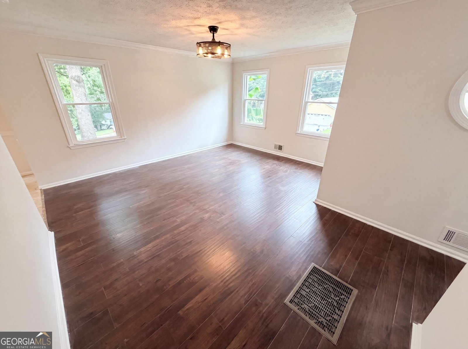 215 Arbour Run Suwanee - Photo 8