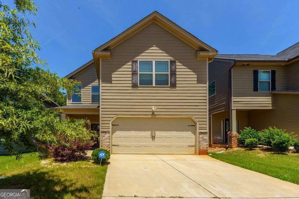 209 Emporia Loop Mcdonough - main photo