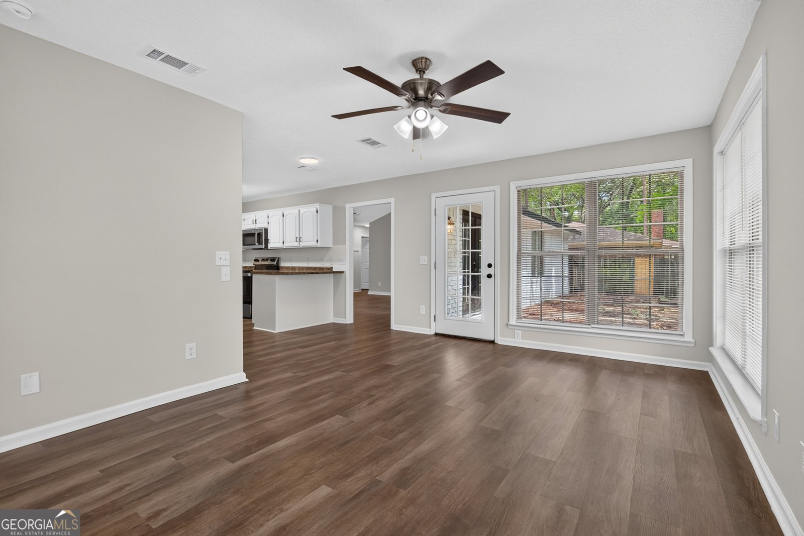 822 Lakeview Court Hinesville - Photo 13