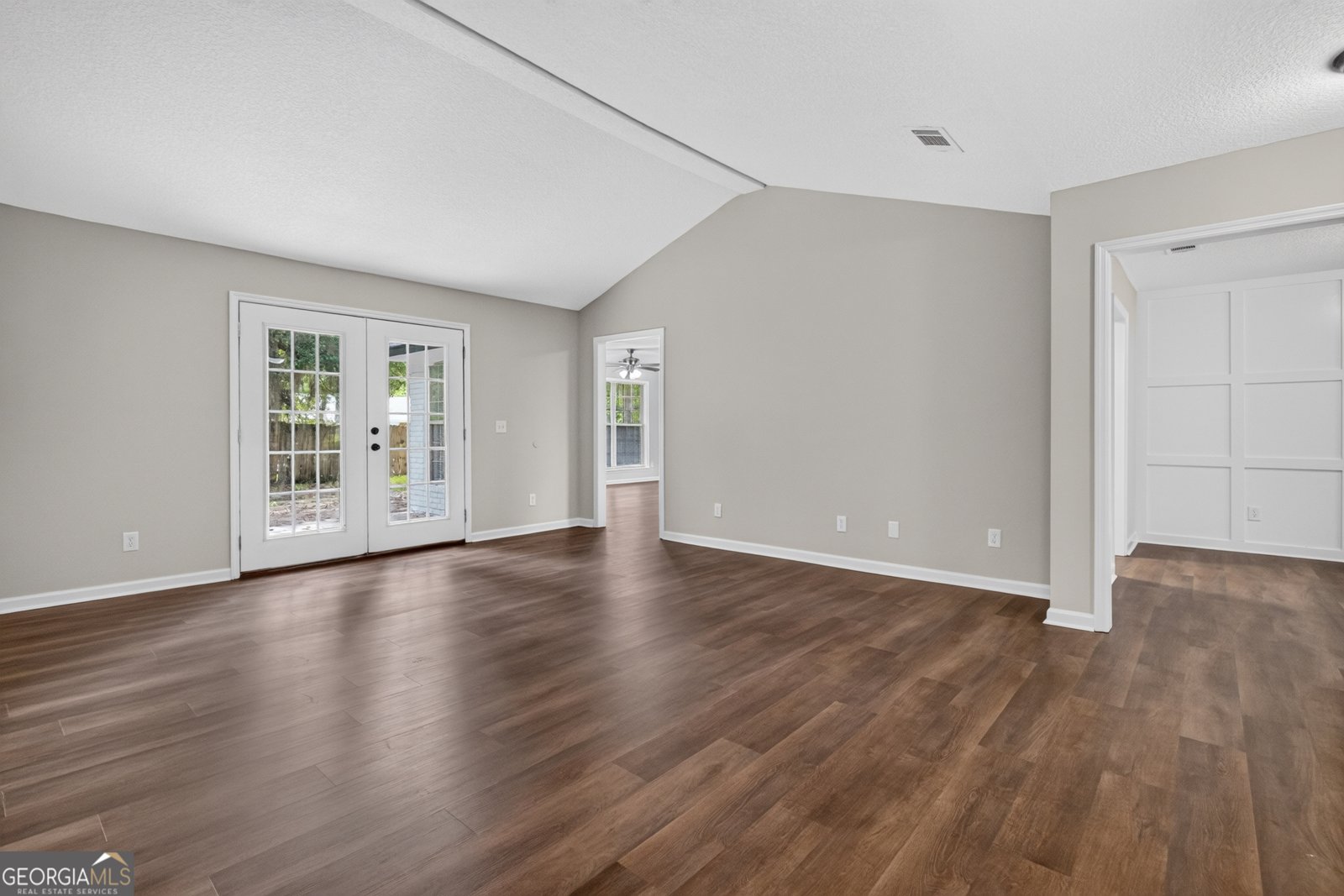 822 Lakeview Court Hinesville - Photo 8