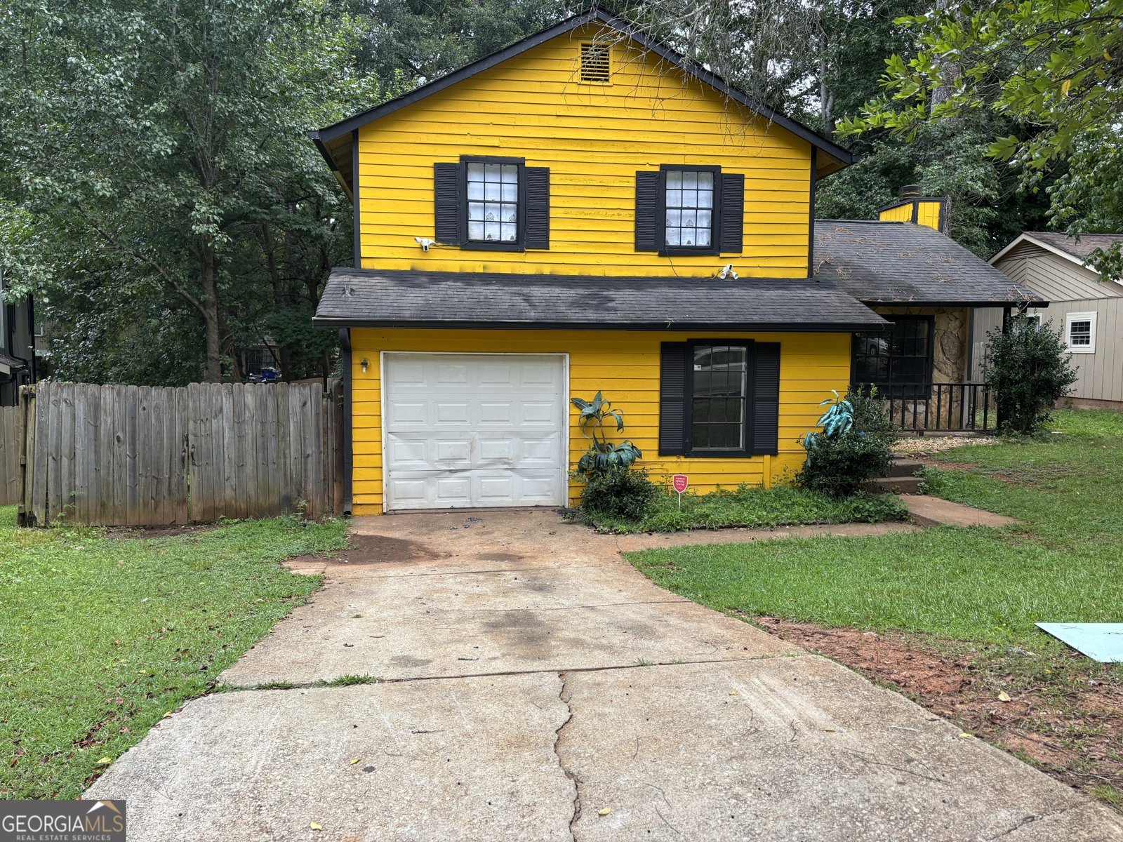 1036 Mainstreet Lake Stone Mountain - main photo