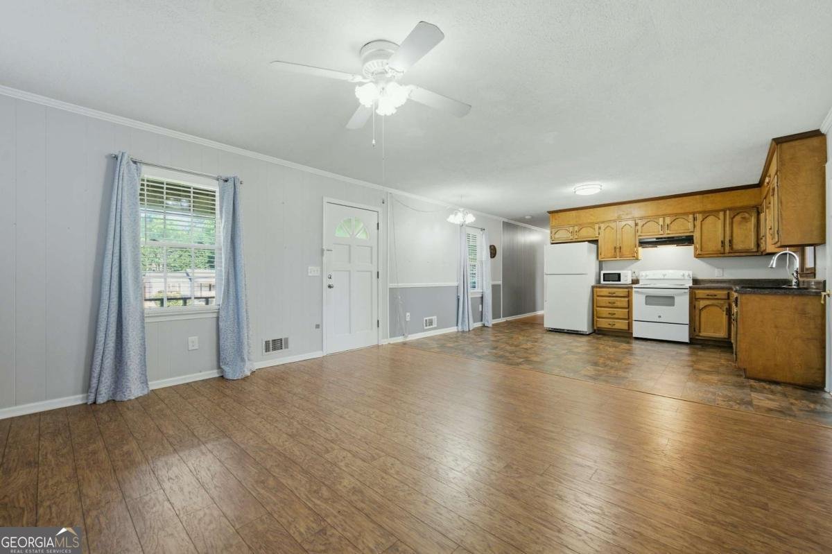 152 Hunters Lane Powder Springs - Photo 9