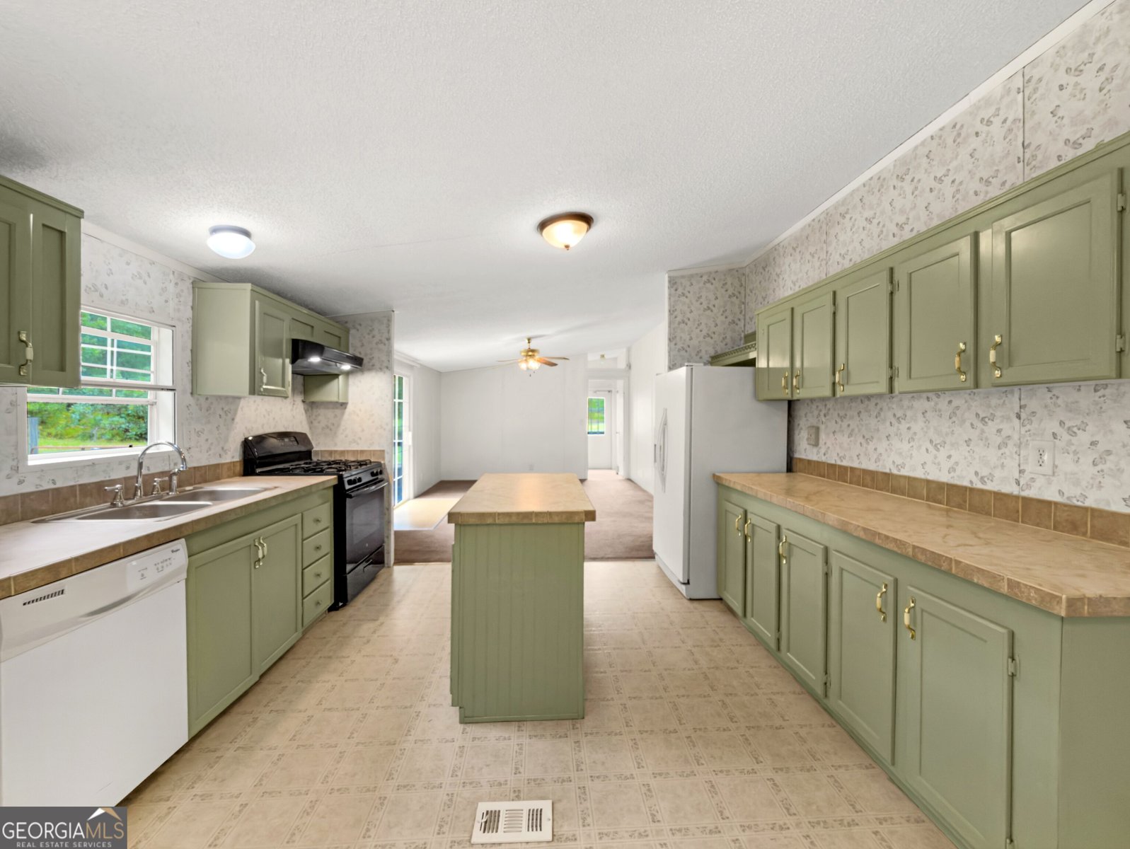 141 Gamecock Way Barnesville - Photo 10