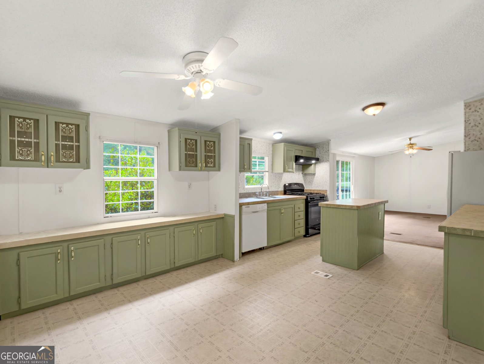 141 Gamecock Way Barnesville - Photo 11